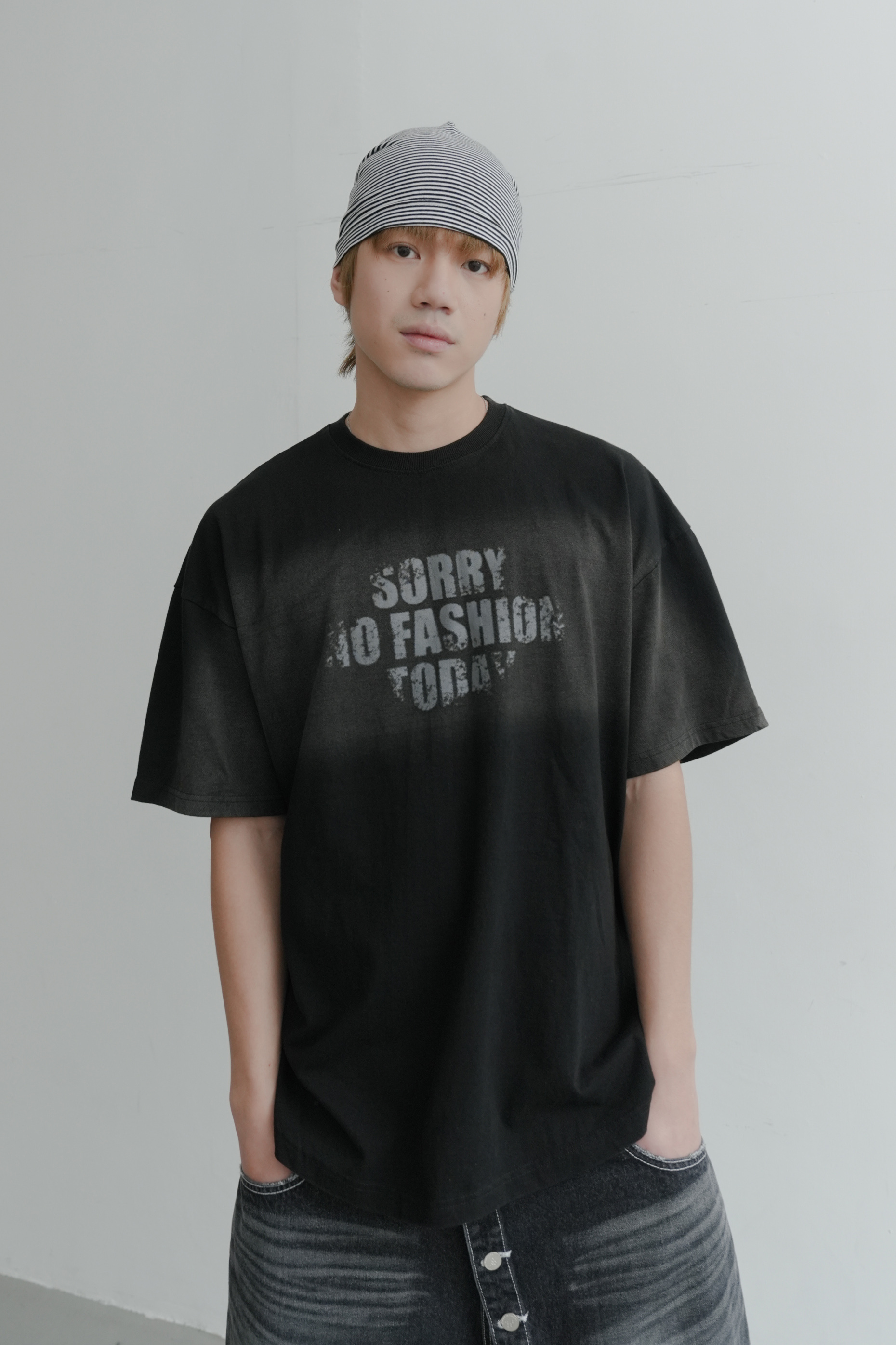 sorry brush box tee #上衣