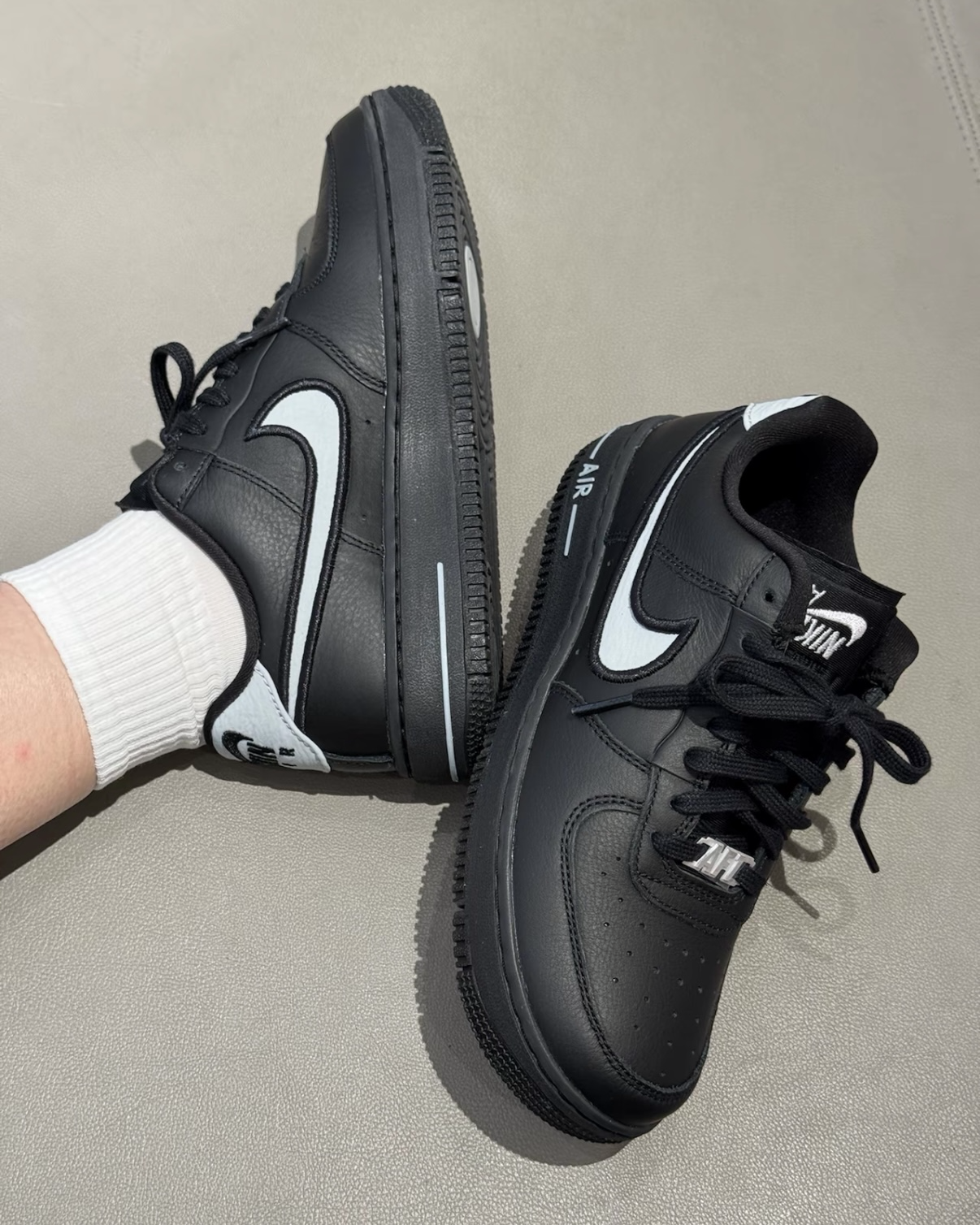 NIKE AIR FORCE 1 DANCE 黑色 銀灰 凹陷 刺繡 反轉logo 女鞋