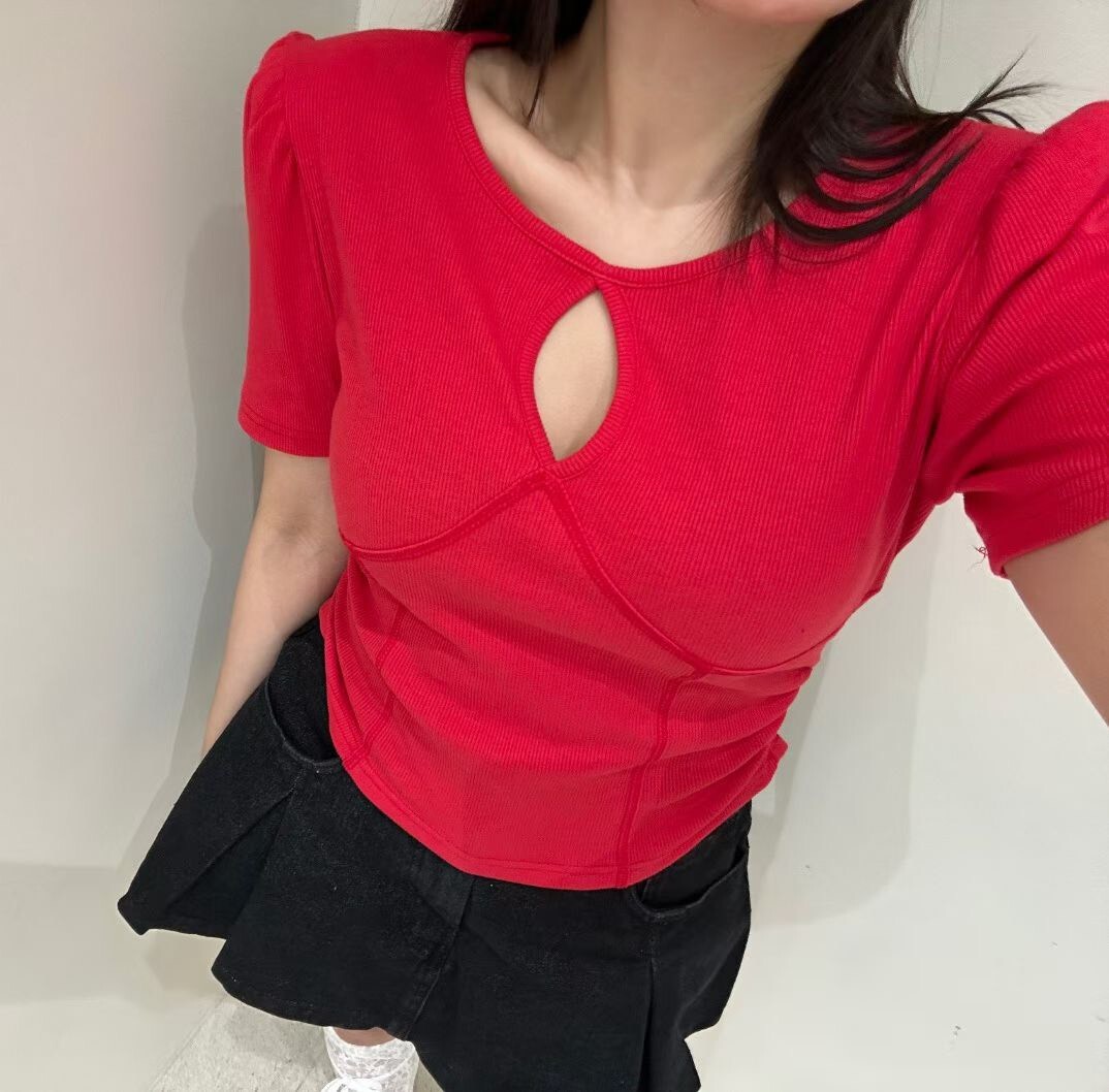 馬眼洞抓褶短T