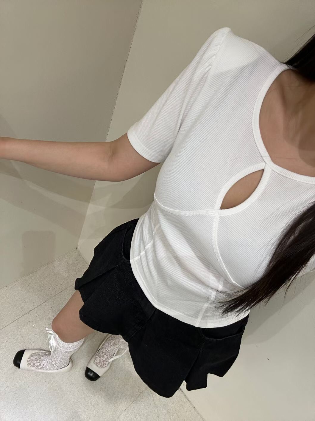 馬眼洞抓褶短T