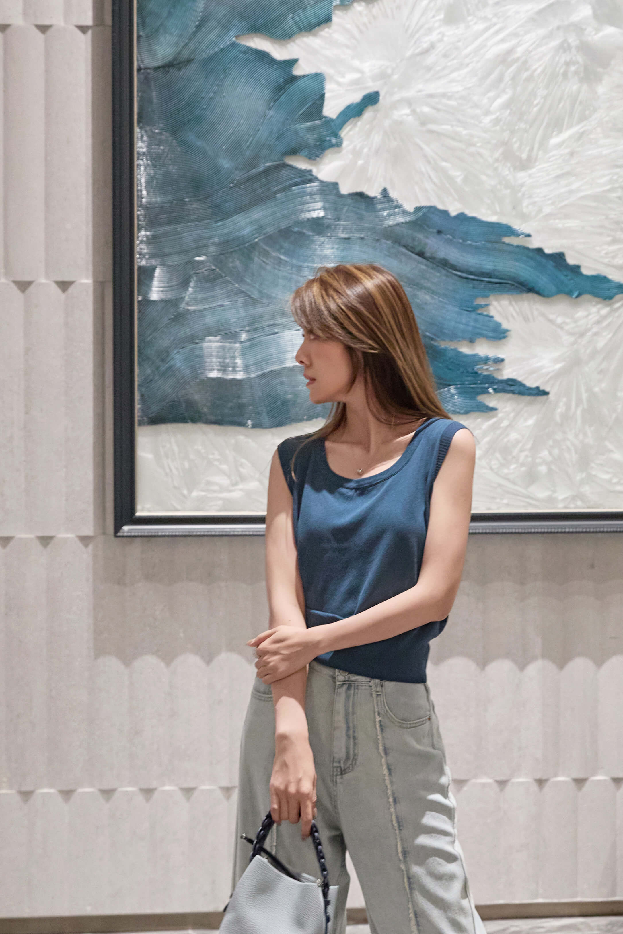 Round Neck Knitted Sleeveless Top_KN265L05
