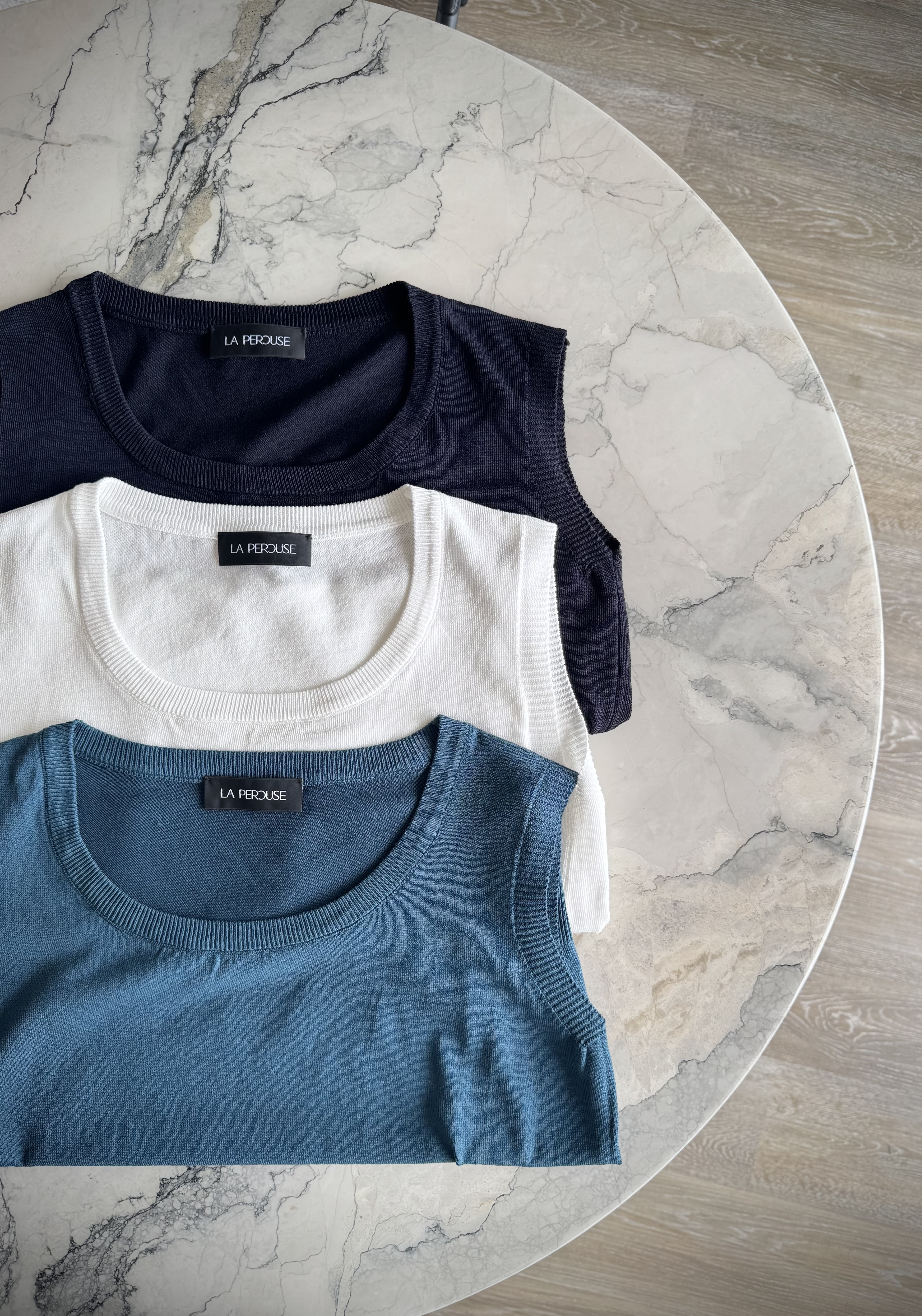 Round Neck Knitted Sleeveless Top_KN265L05
