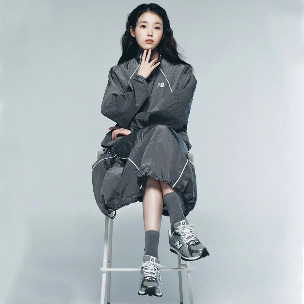 NEW BALANCE SPORT LEGACY NB IU同款 李知恩 A字裙 長裙 煙灰 (女款)