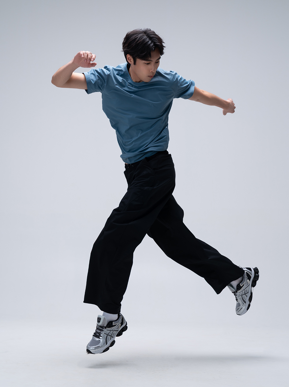 【二件折100】極冰感 瞬間降溫日常錐形褲