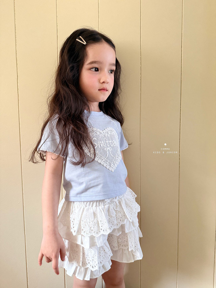 正韓夏CCOMMA 兩色蕾絲愛心短版上衣