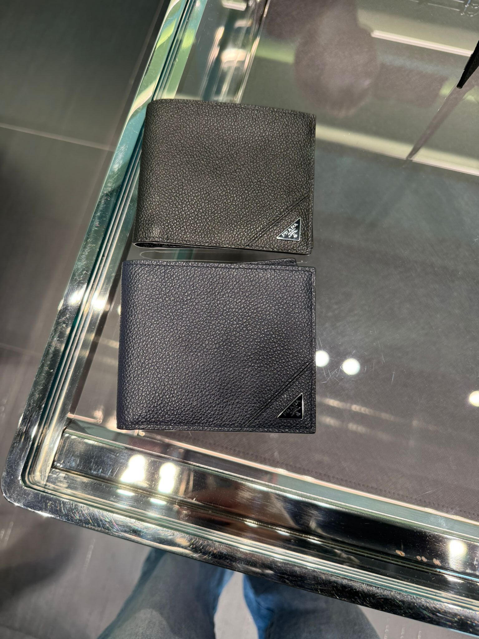 LYS01719 PRADA 細LOGO兩摺短銀包 2M0513