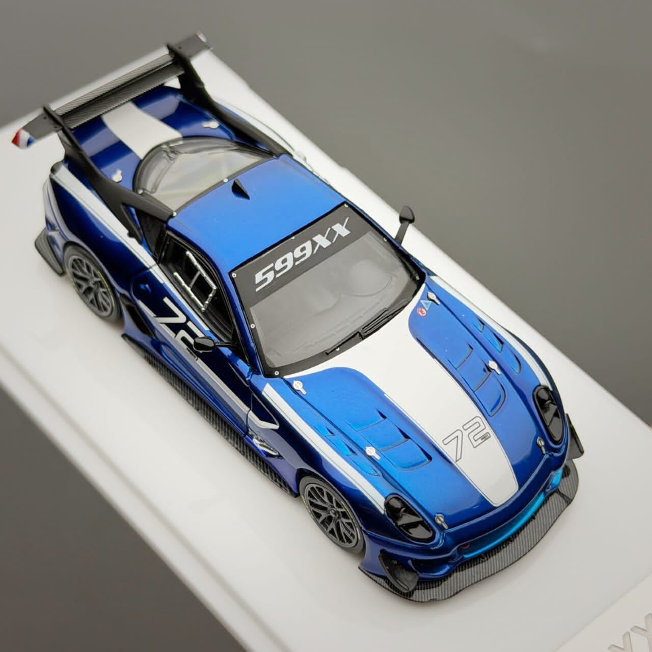 預訂:1/64 SK Model Ferrari 599XX Evo Metallic Blue #72 (SKF599XXMBL72 )