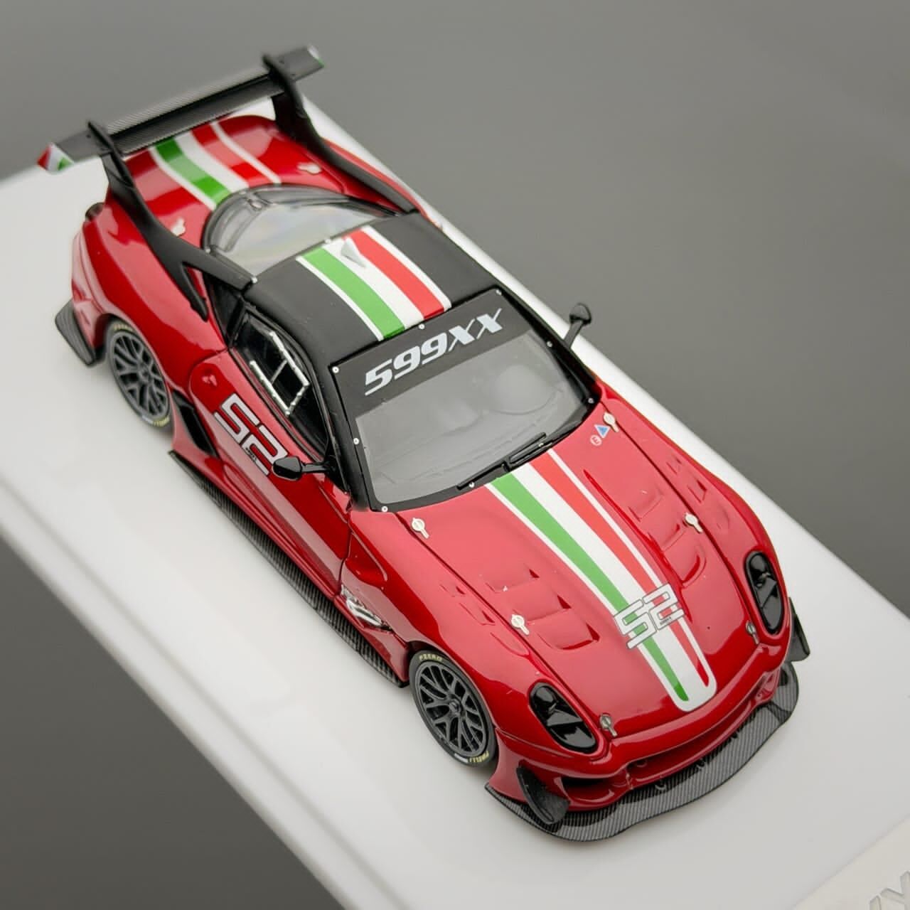 預訂:1/64 SK Model Ferrari 599XX Evo Red #52 (SKF599XXR52 )