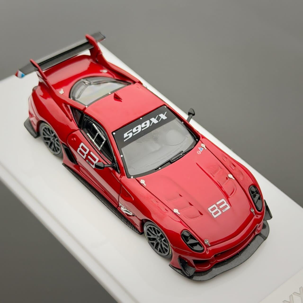 預訂:1/64 SK Model  Ferrari 599XX Evo Red #83 (SKF599XXR83 )
