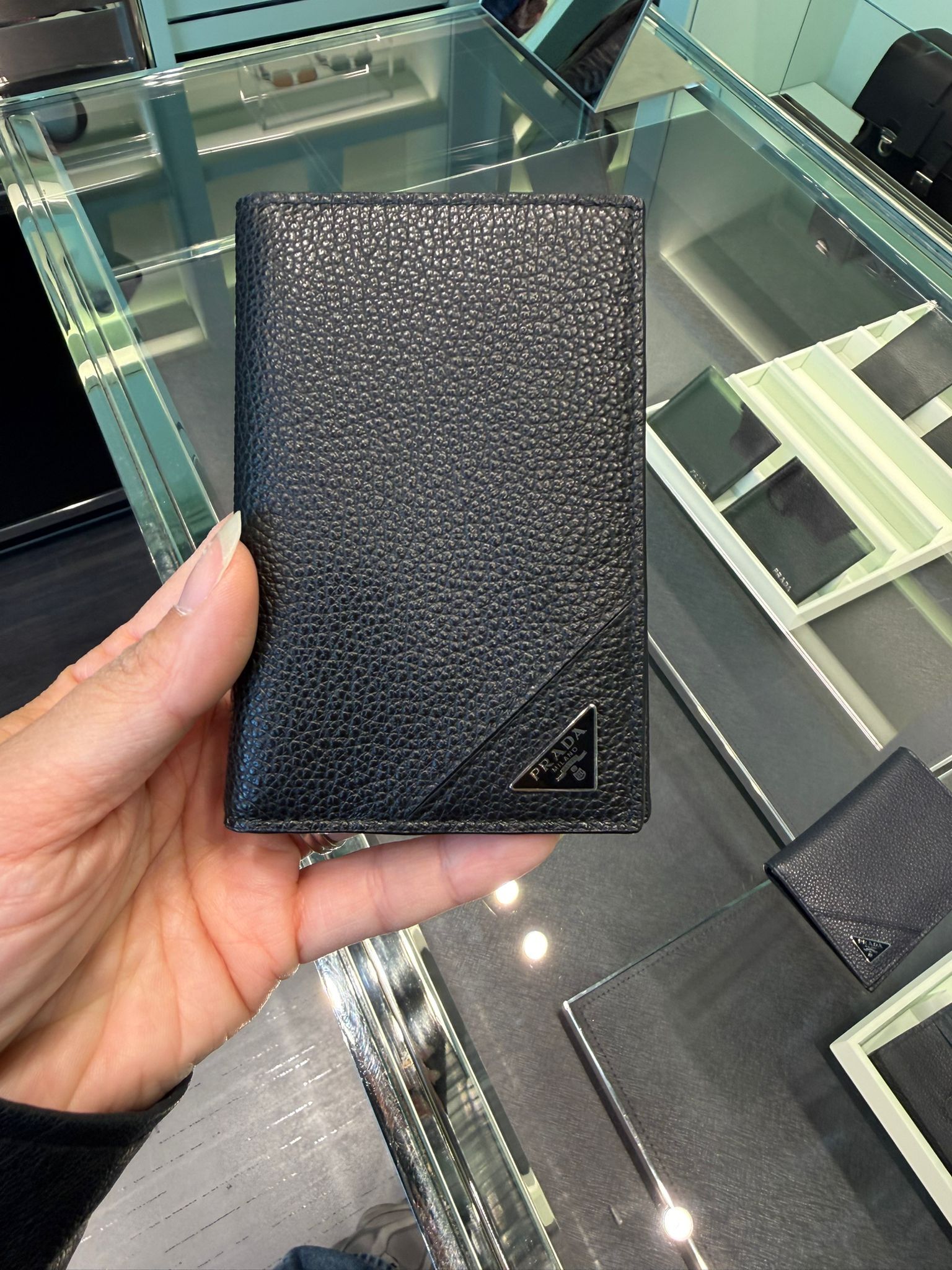LYS01720 PRADA 細LOGO對摺卡包
