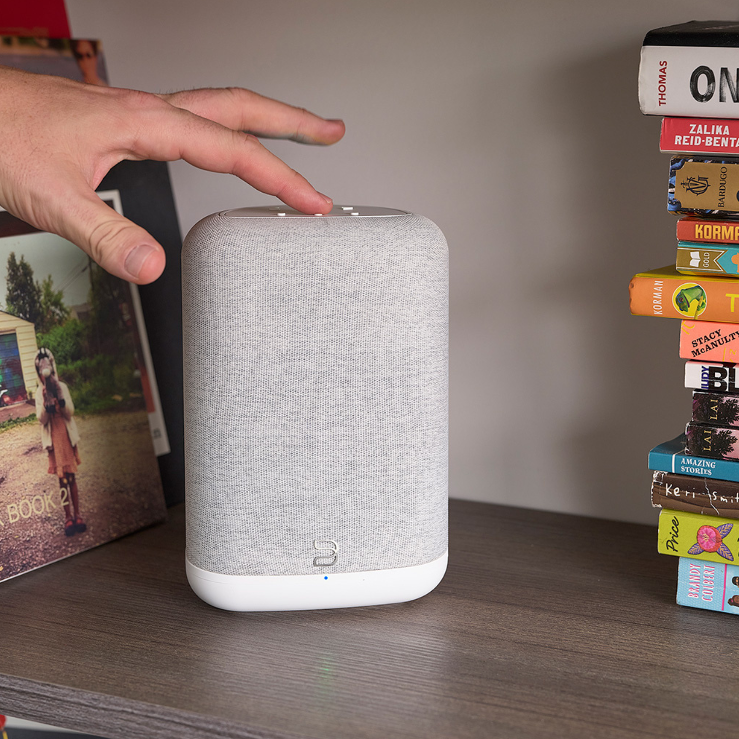 Bluesound PULSE FLEX Wireless All-In-One Music Streaming Speaker pearl with motion