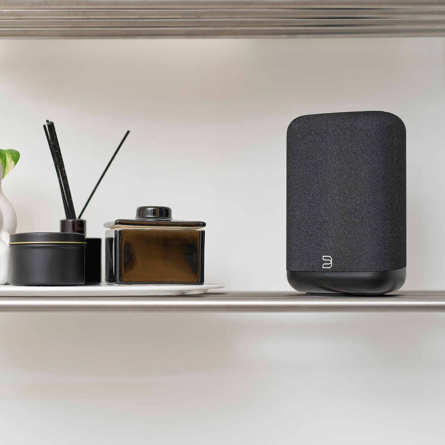 Bluesound PULSE FLEX Wireless All-In-One Music Streaming Speaker black in bathroom closeup