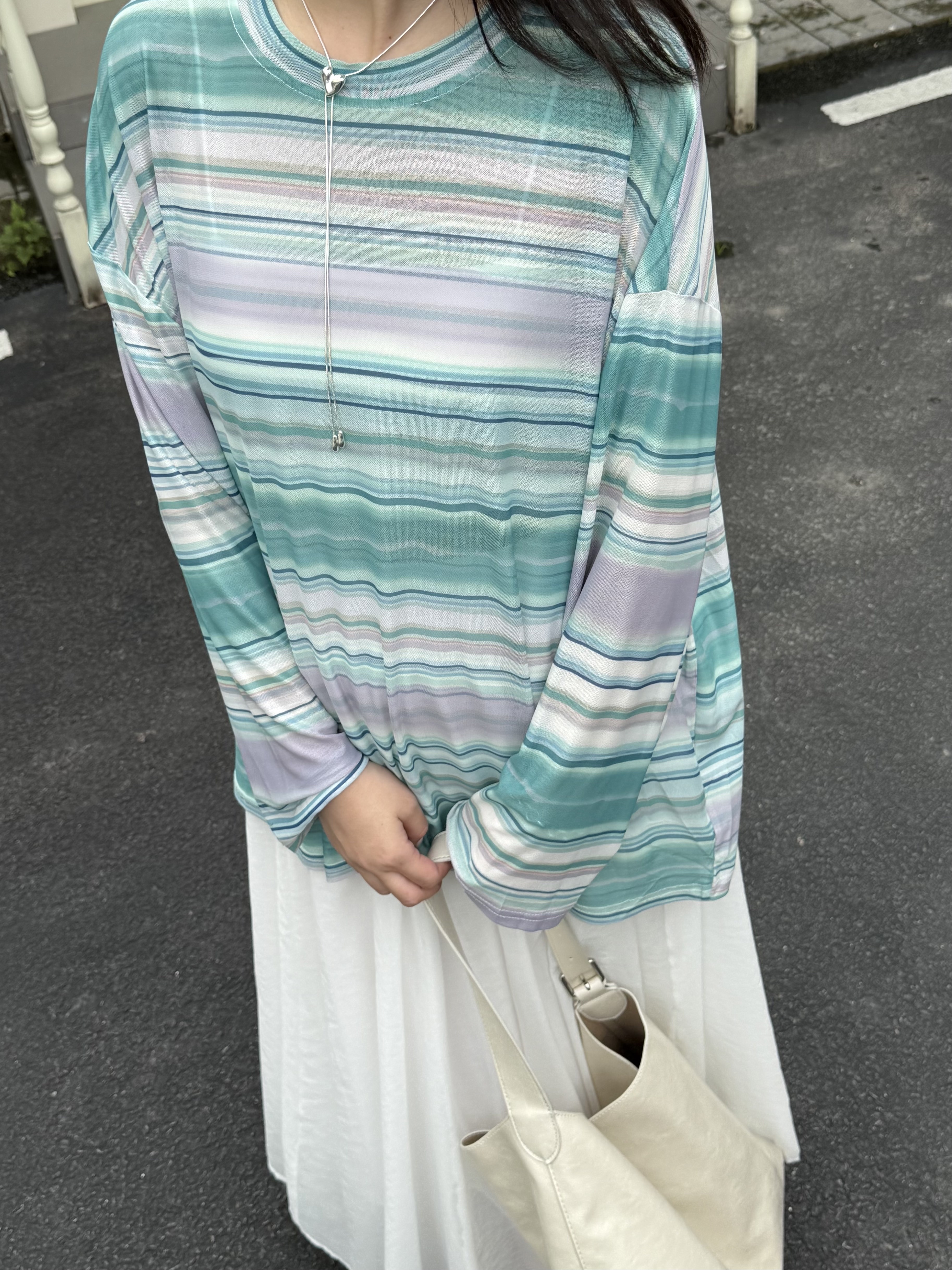 透膚長袖上衣