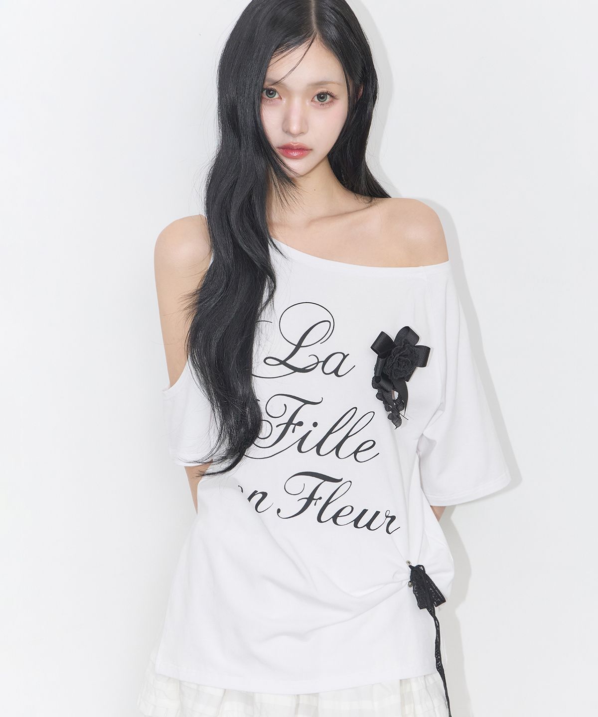 ILLIGO 鏤空玫瑰花結上衣 白色 26SMTOP24WH