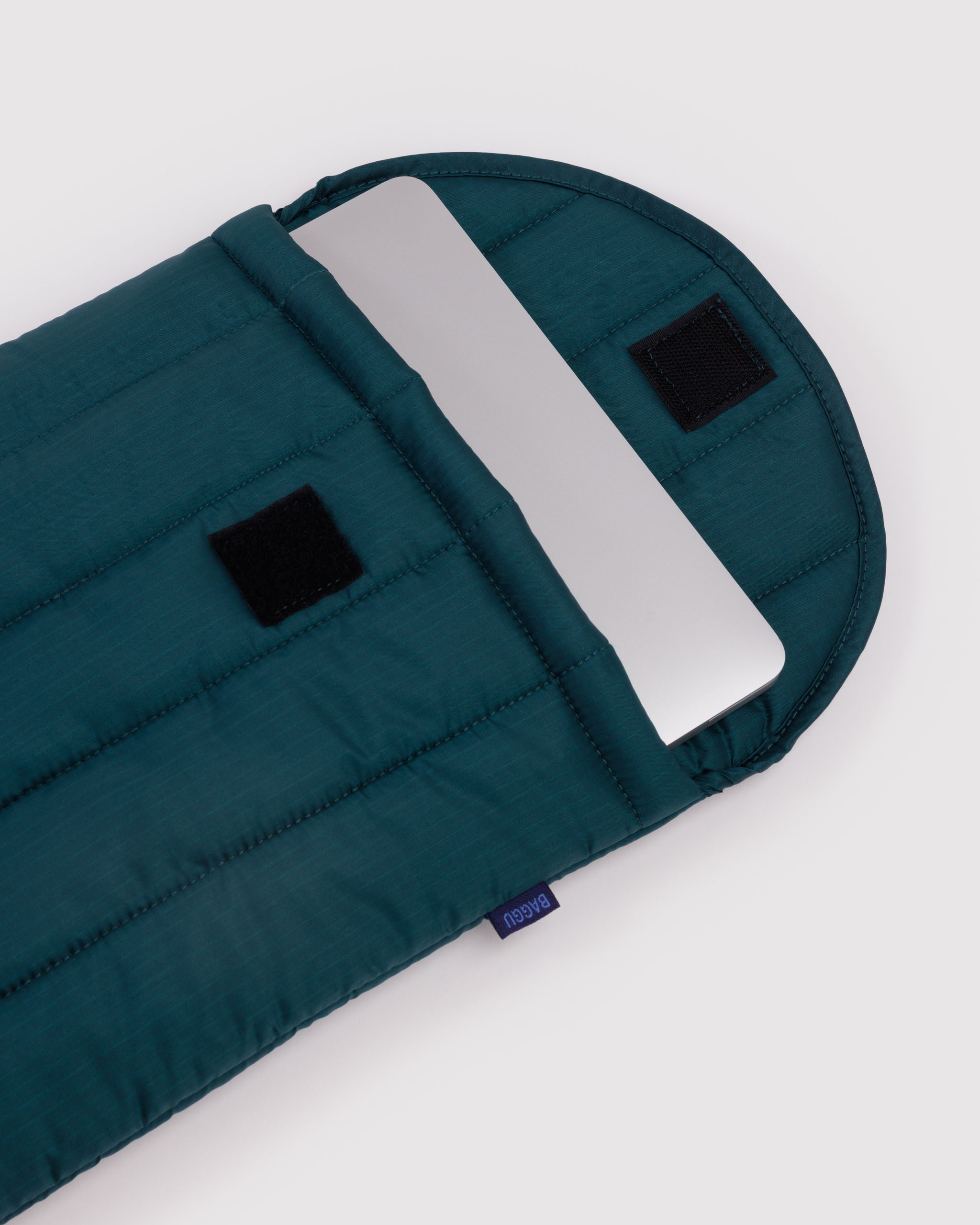 Puffy Laptop Sleeve 13"/14" - Deep Sea｜BAGGU