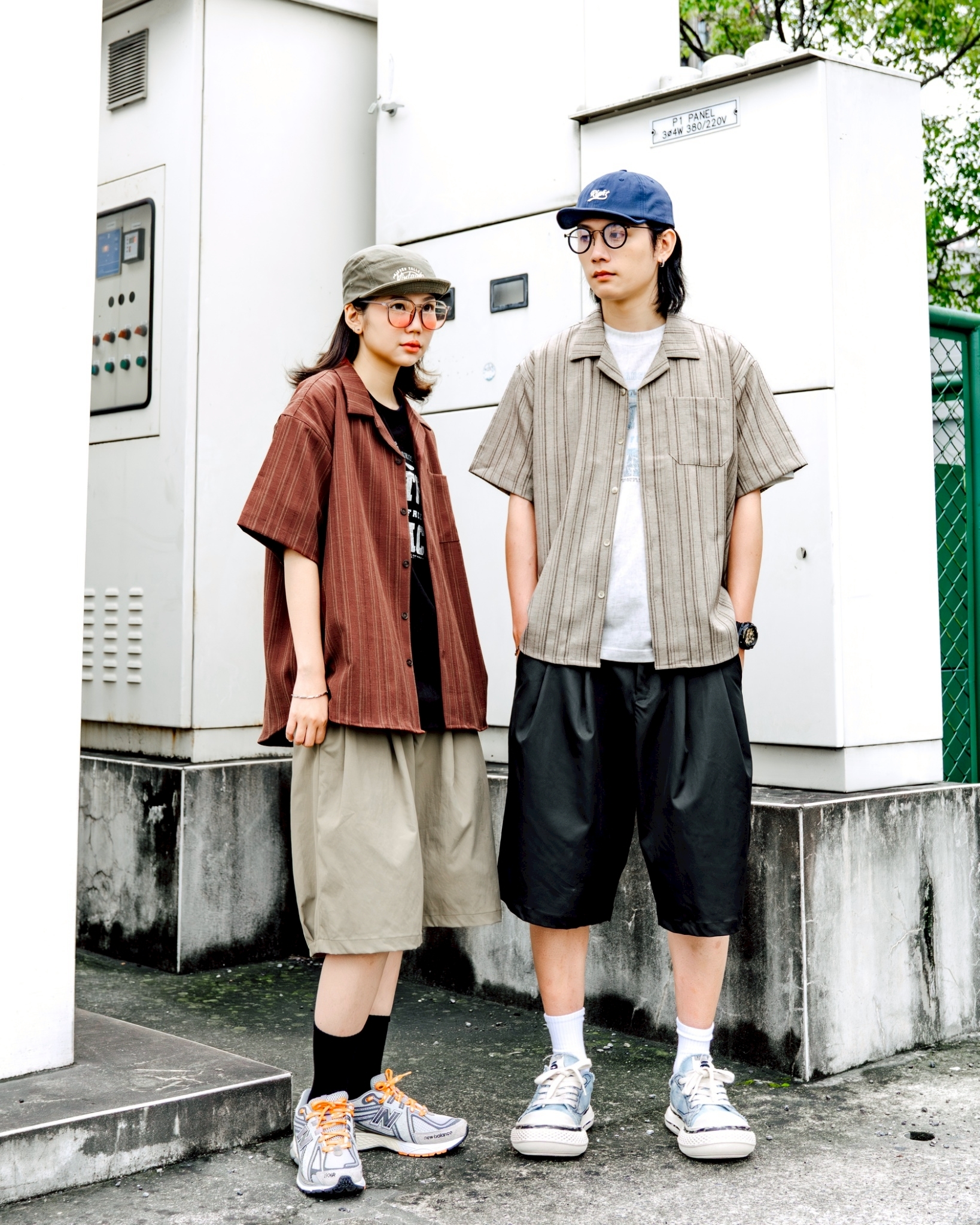 #預購 SBG 寬鬆打折過膝短褲 V0020 兩色