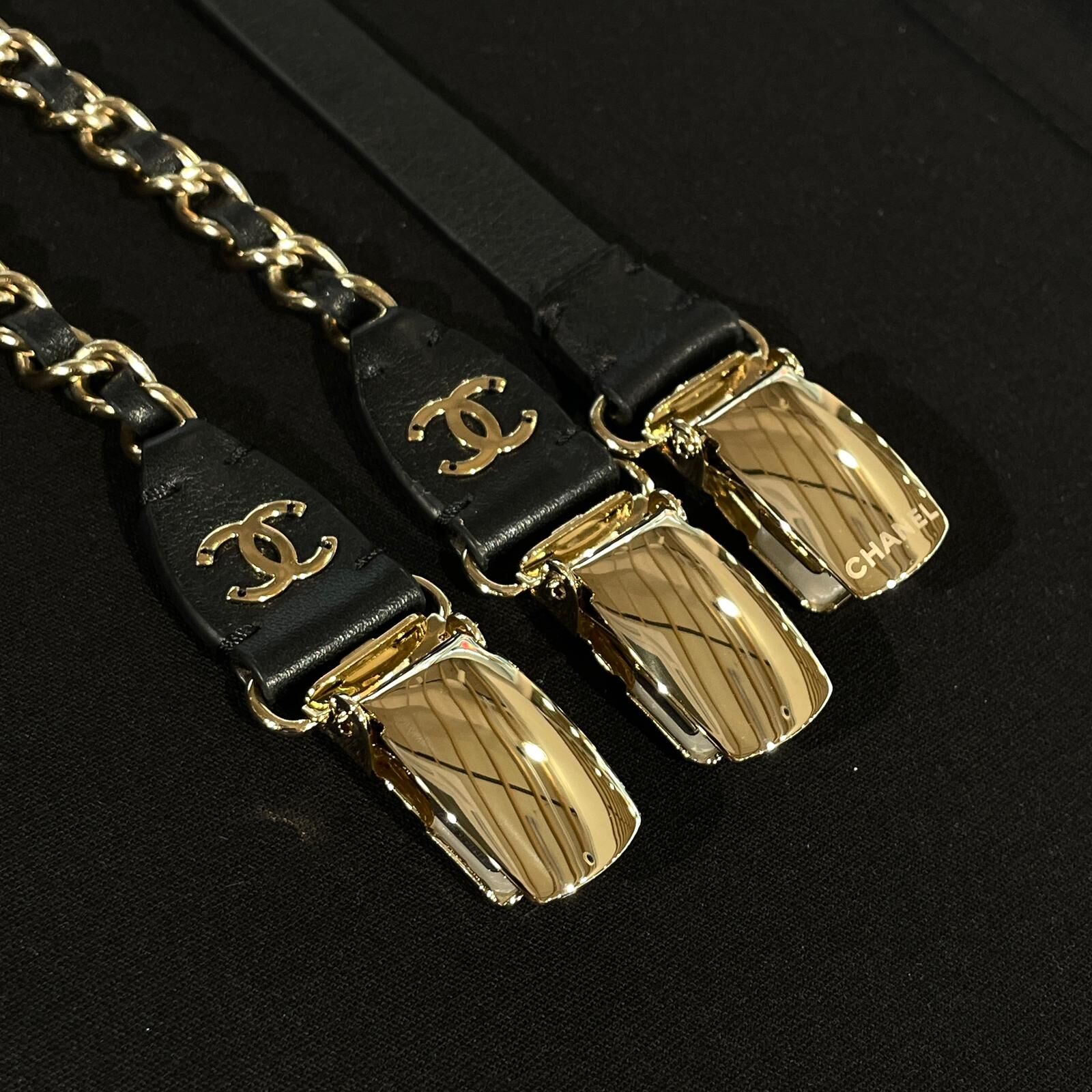 全新CHANEL揹帶/吊帶 AA7927 SUSPENDERS 黑色牛皮金扣 #BRAND NEW #香榭站正品