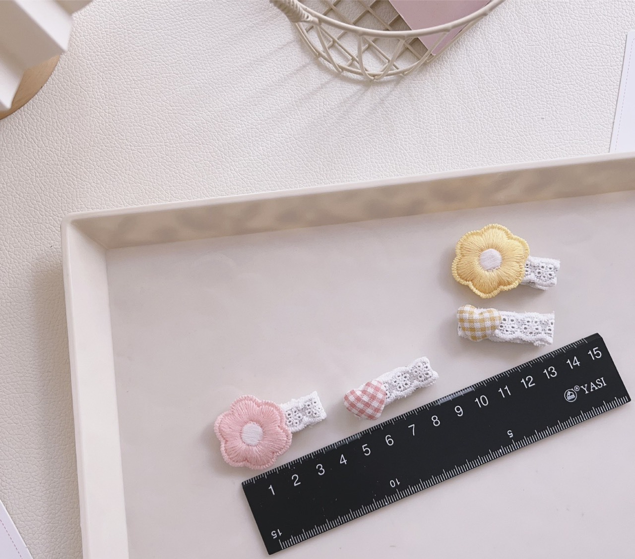 小花格紋胎毛夾