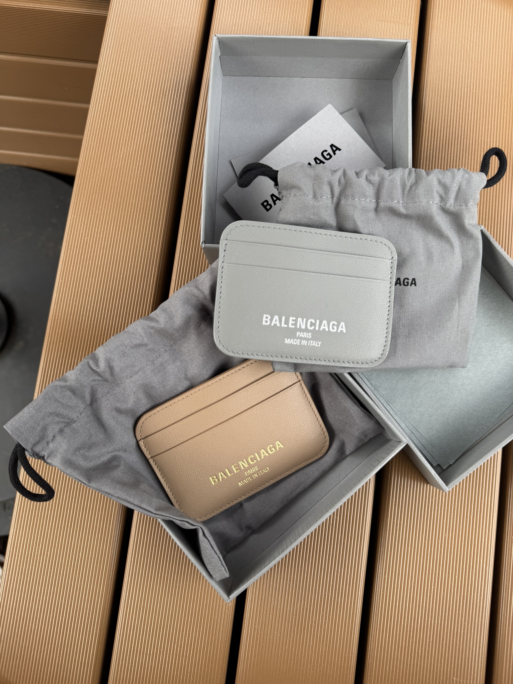 【日本限時連線代購】Balenciaga 巴黎世家 2.0 小牛皮卡夾 兩色