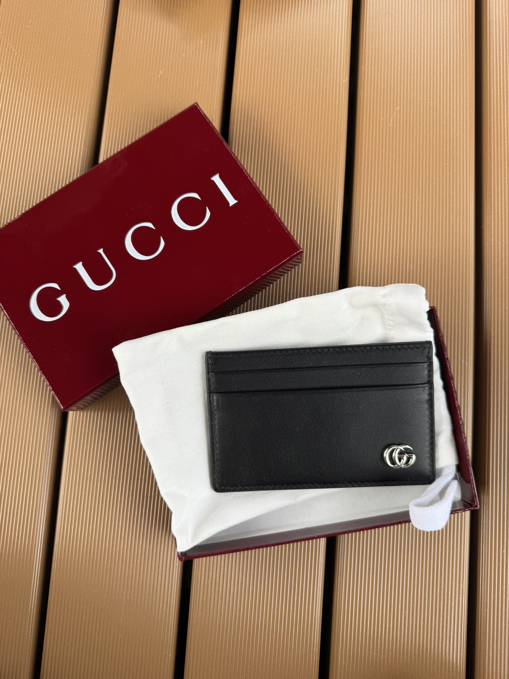 【日本限時連線代購】Gucci GG Marmont 系列 小牛皮卡夾 黑 835049