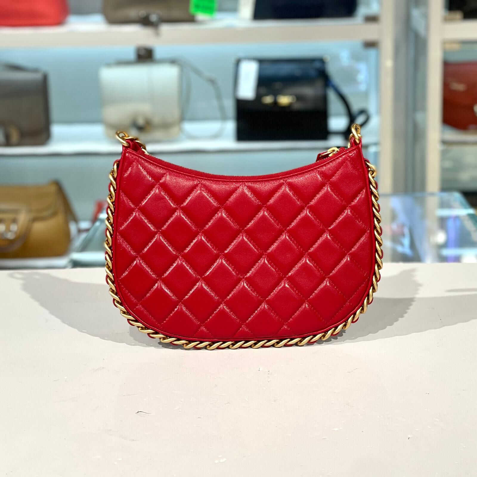全新CHANEL HOBO 紅色小羊皮金扣 #香奈兒腋下包@晶片款 #BRAND NEW #香榭站正品