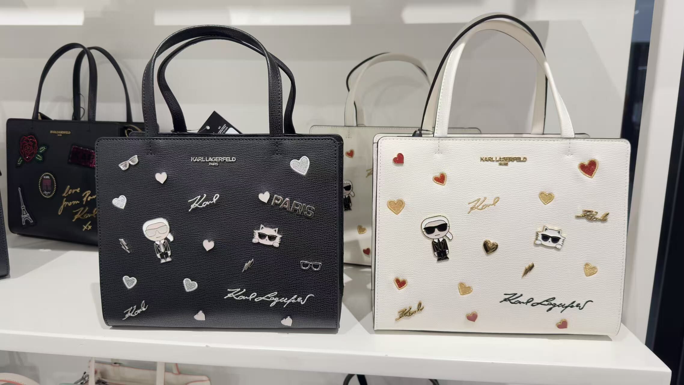 【預購】Karl Lagerfeld Paris KL050815 Maybelle 徽章手提包