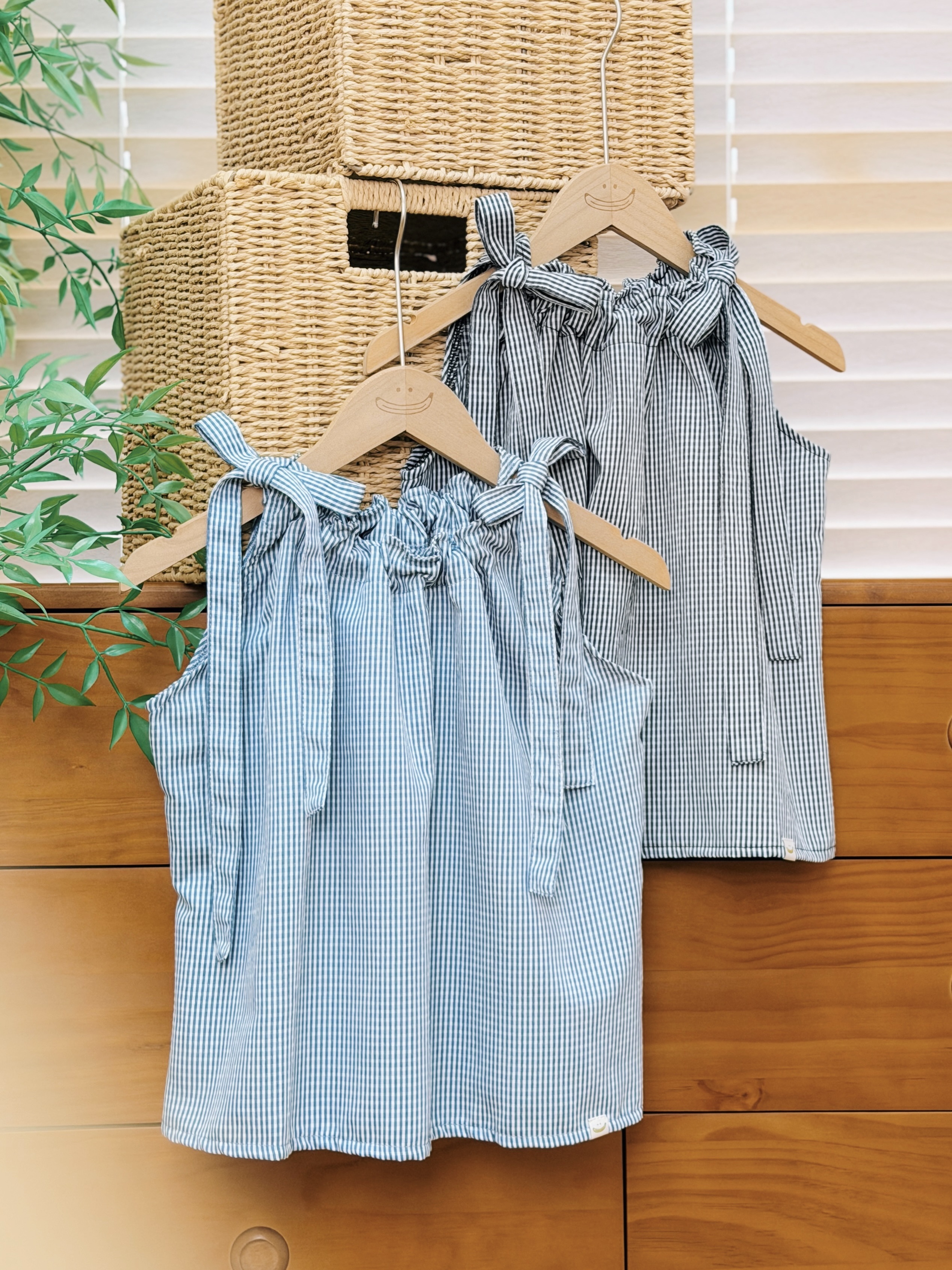 兩色 / 細格紋束領蝴蝶結背心 / Gingham Ruffled Halter Tie-Neck Top