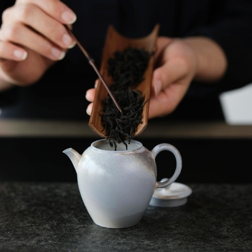 Part 2: The Four-Stage Sensory Protocol: Look, Smell, Taste, Feel | Yú Teahouse