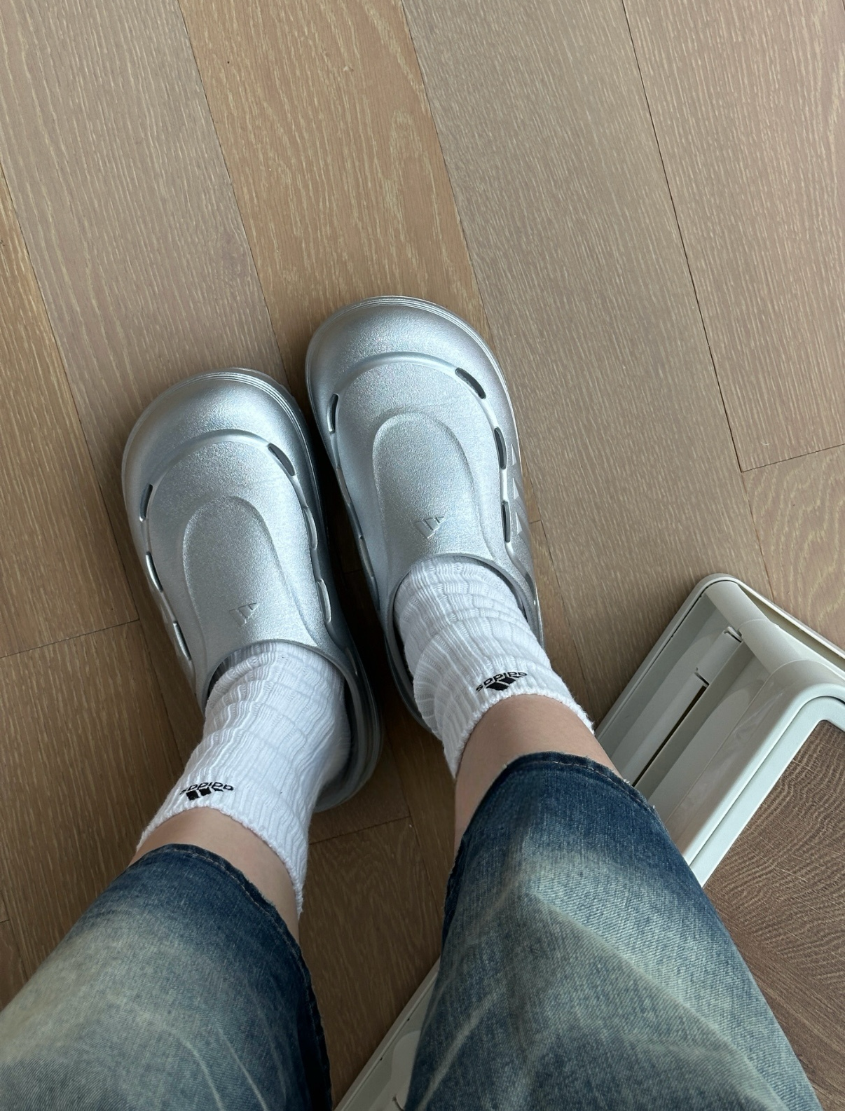 Adidas OZWAVE CLOG 金屬銀 銀色 Y2K 包頭拖鞋 鋸齒鞋 男女同款 JR6757/預購