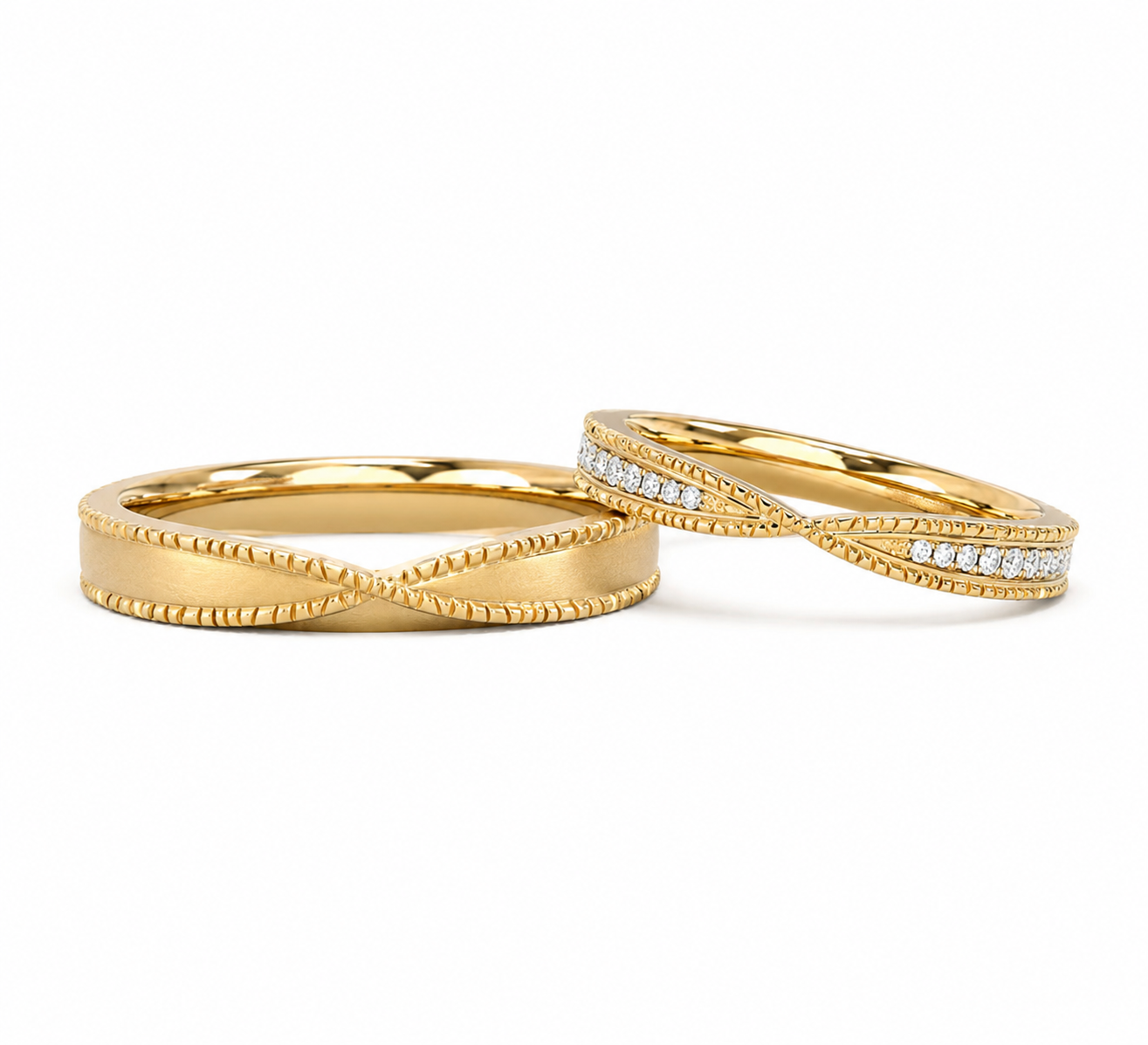 Radiant Realm Promise | 18K Natural Diamond Couple Rings