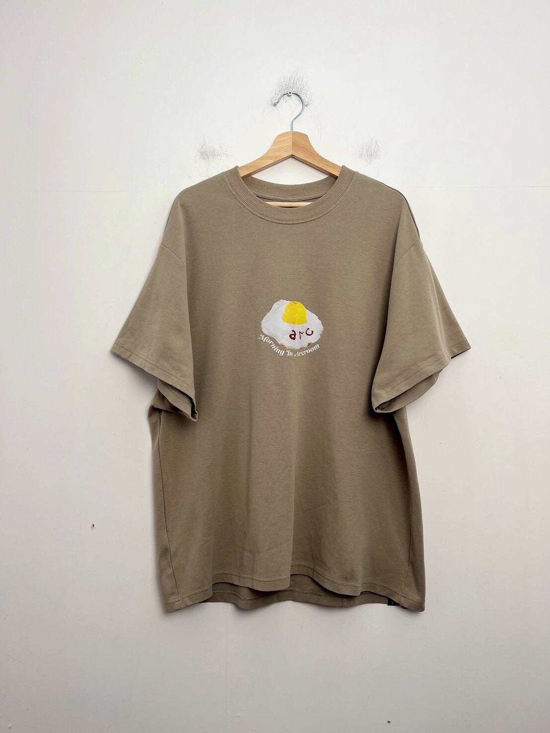 ARC ROOM LEGGMON TEE - KHAKI SIZE 3