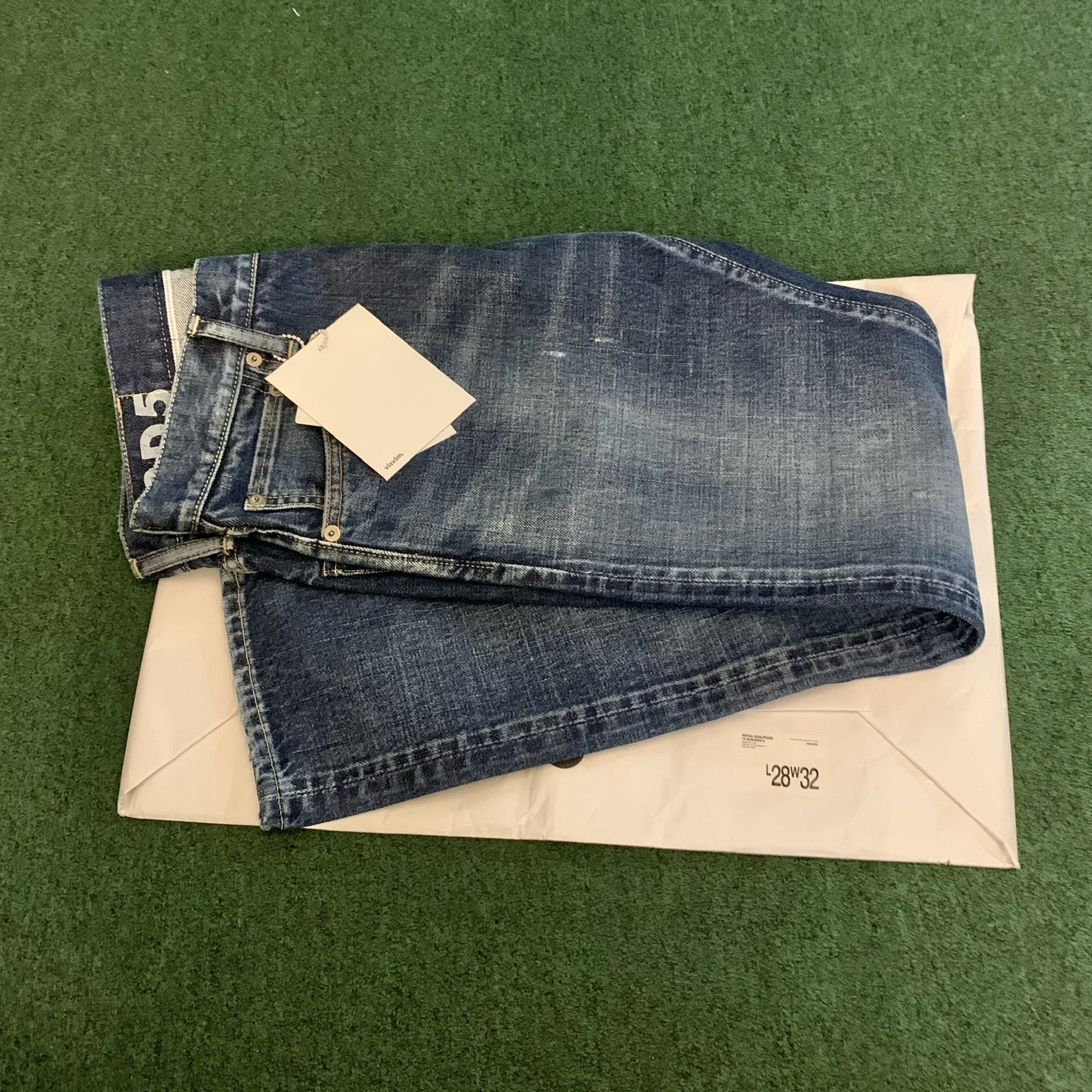 VISVIM SOCIAL SCULPTURE 10 DAMAGED-5 JEANS - SIZE 32 IN STOCK NOW (現貨發售中)