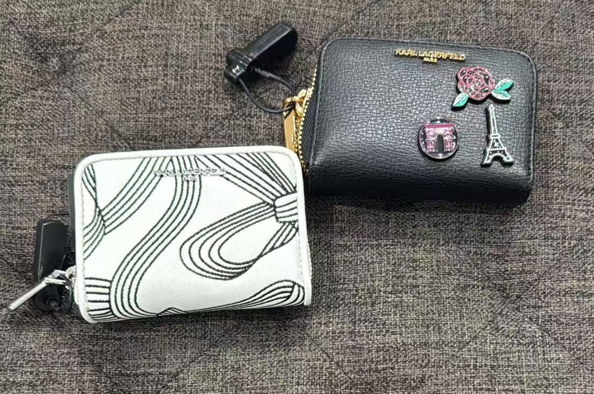 【預購】Karl Lagerfeld Paris  H050923 拉鍊短夾