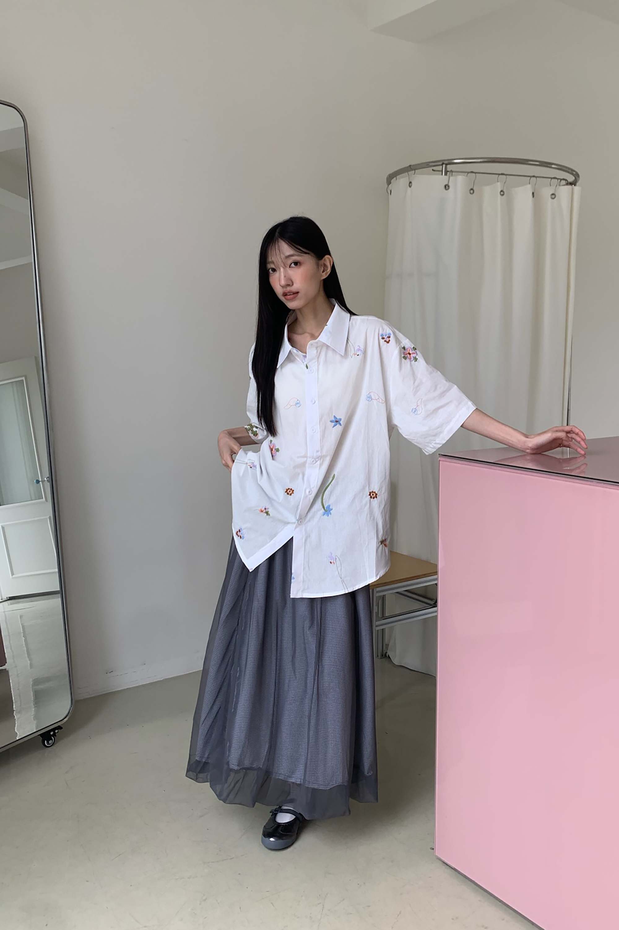 May｜多彩小花刺繡短袖襯衫