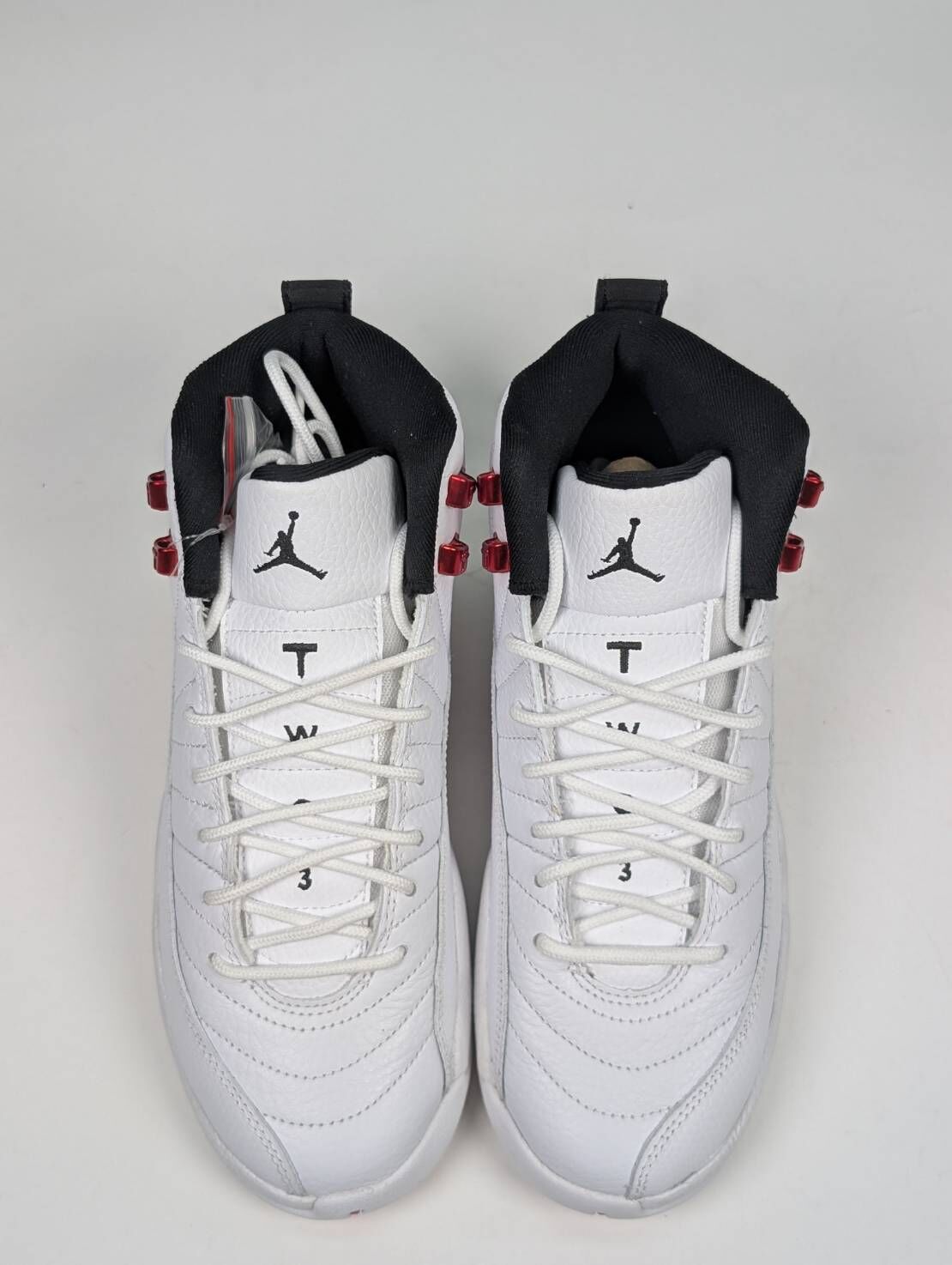 微瑕疵-左右腳中底泛黃鞋面色差 153265-106 6Y Jordan 12 Retro Twist (GS)
