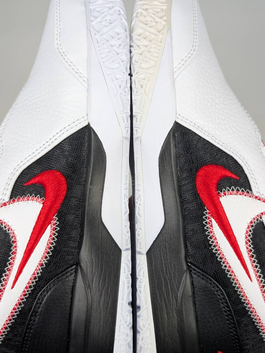 微瑕疵-左右腳鞋口鞋舌泛黃左腳中底鞋底泛黃 FJ1567-100 M6.5 NIKE LEBRON NXXT GEN EP " FIRST GAME " 詹皇 籃球鞋 黑白 男鞋