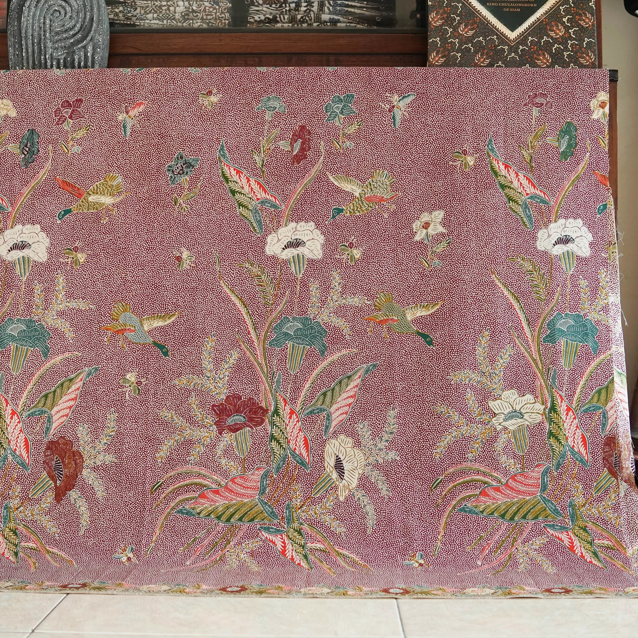 Batik｜New Sarong Batik - Floral and Latar Beras mawur patterns｜Indonesia