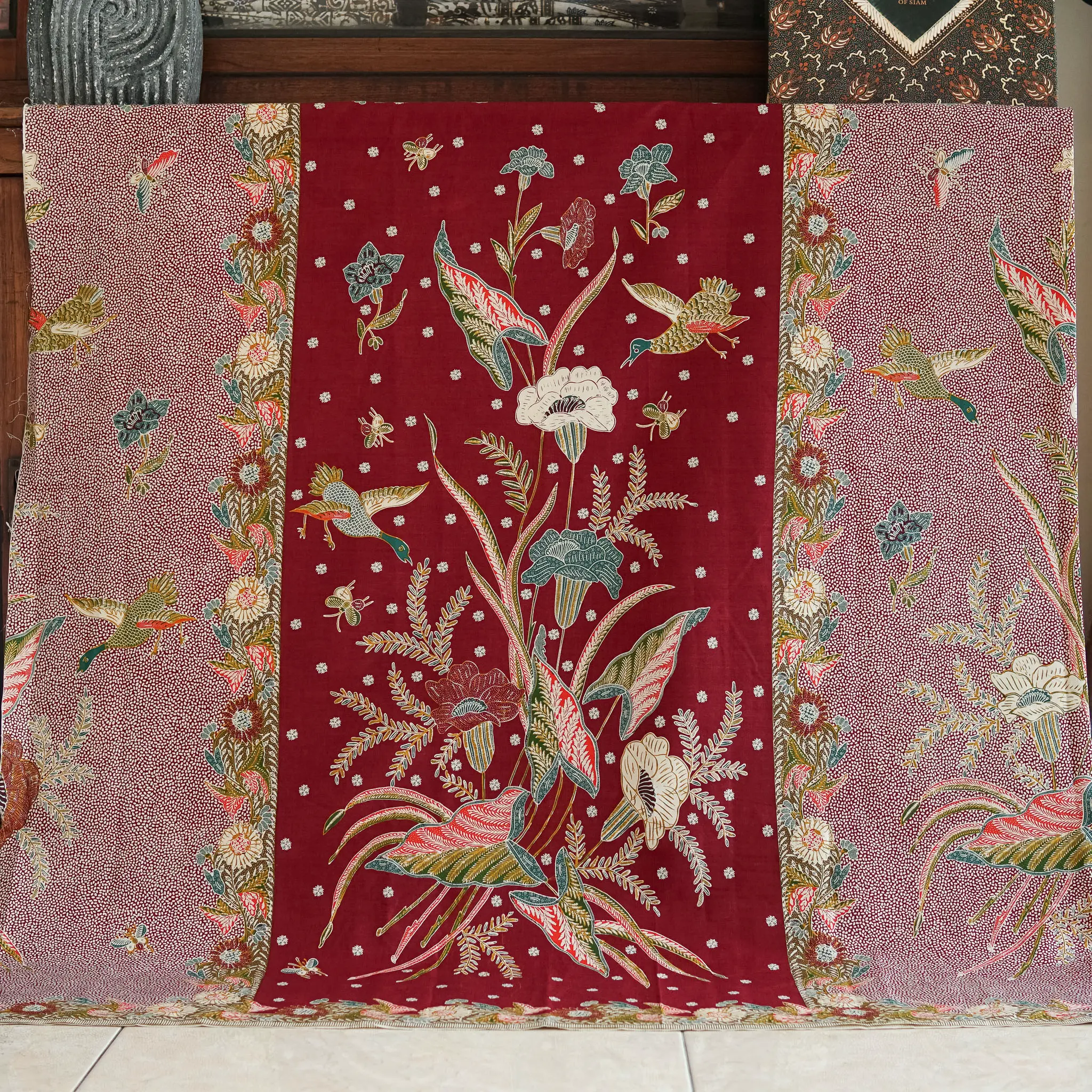Batik｜New Sarong Batik - Floral and Latar Beras mawur patterns｜Indonesia