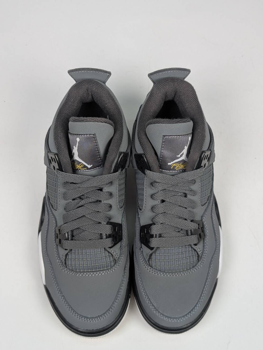 微瑕疵-左腳鞋面結晶體右腳中底大底泛黃 408452-007 4Y Jordan 4 Retro Cool Grey GS 酷灰 女鞋 大童 籃球鞋