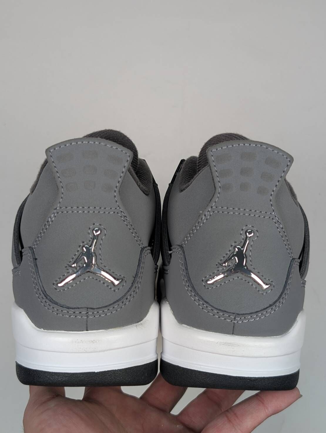 微瑕疵-左腳鞋面結晶體右腳中底大底泛黃 408452-007 4Y Jordan 4 Retro Cool Grey GS 酷灰 女鞋 大童 籃球鞋