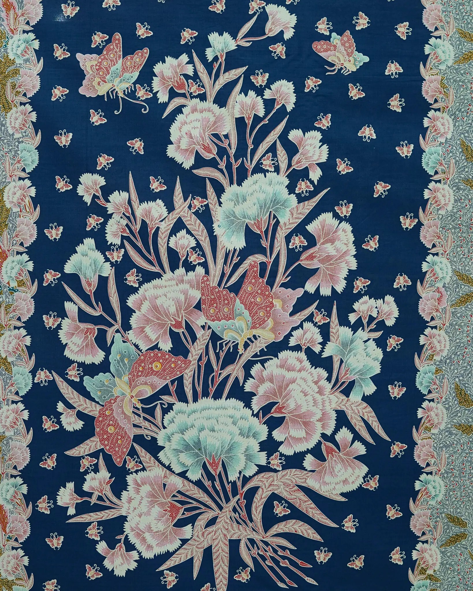 Batik｜New Sarong Batik - Carnation patterns｜Indonesia