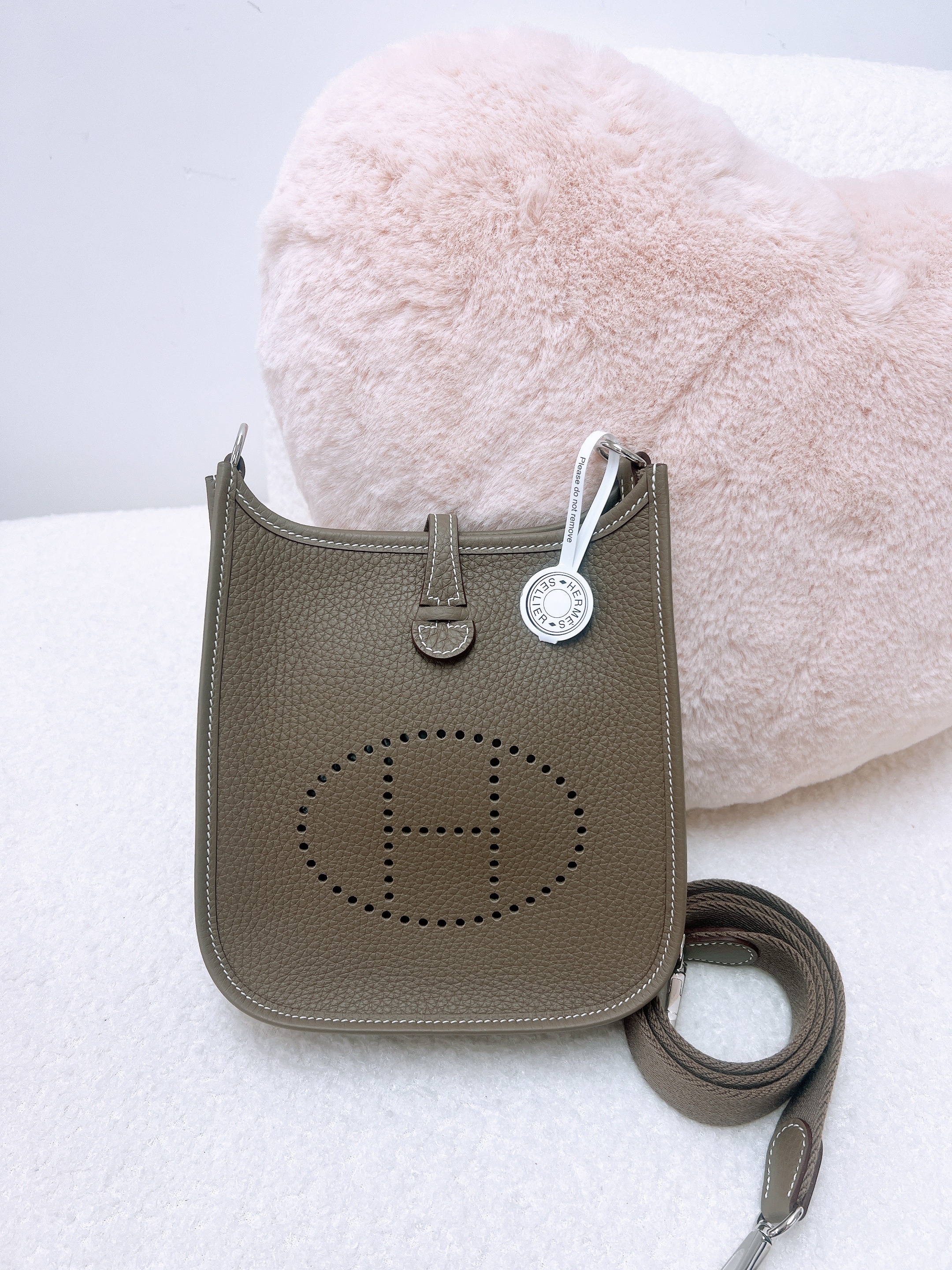 *Brand New* Hermes mini evelyne (etoupe/ PHW/ stamp K)