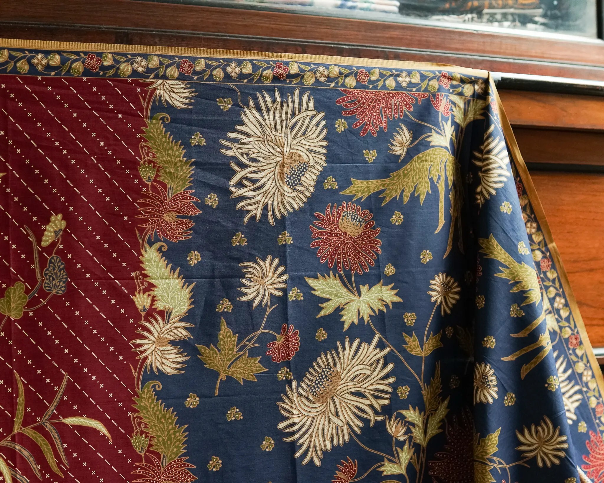 Batik｜New Sarong Batik -  Chrysanthemum patterns｜Indonesia