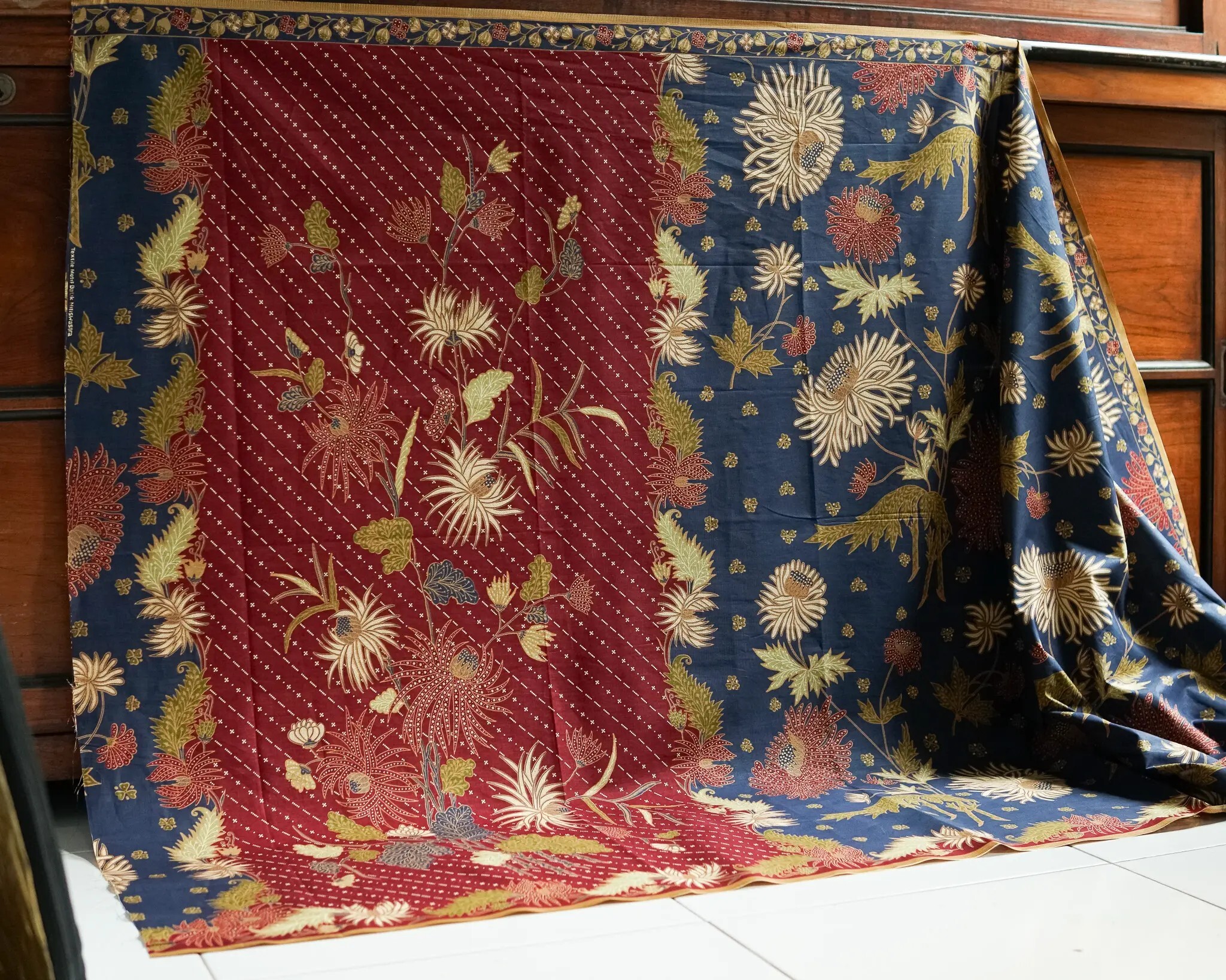 Batik｜New Sarong Batik -  Chrysanthemum patterns｜Indonesia