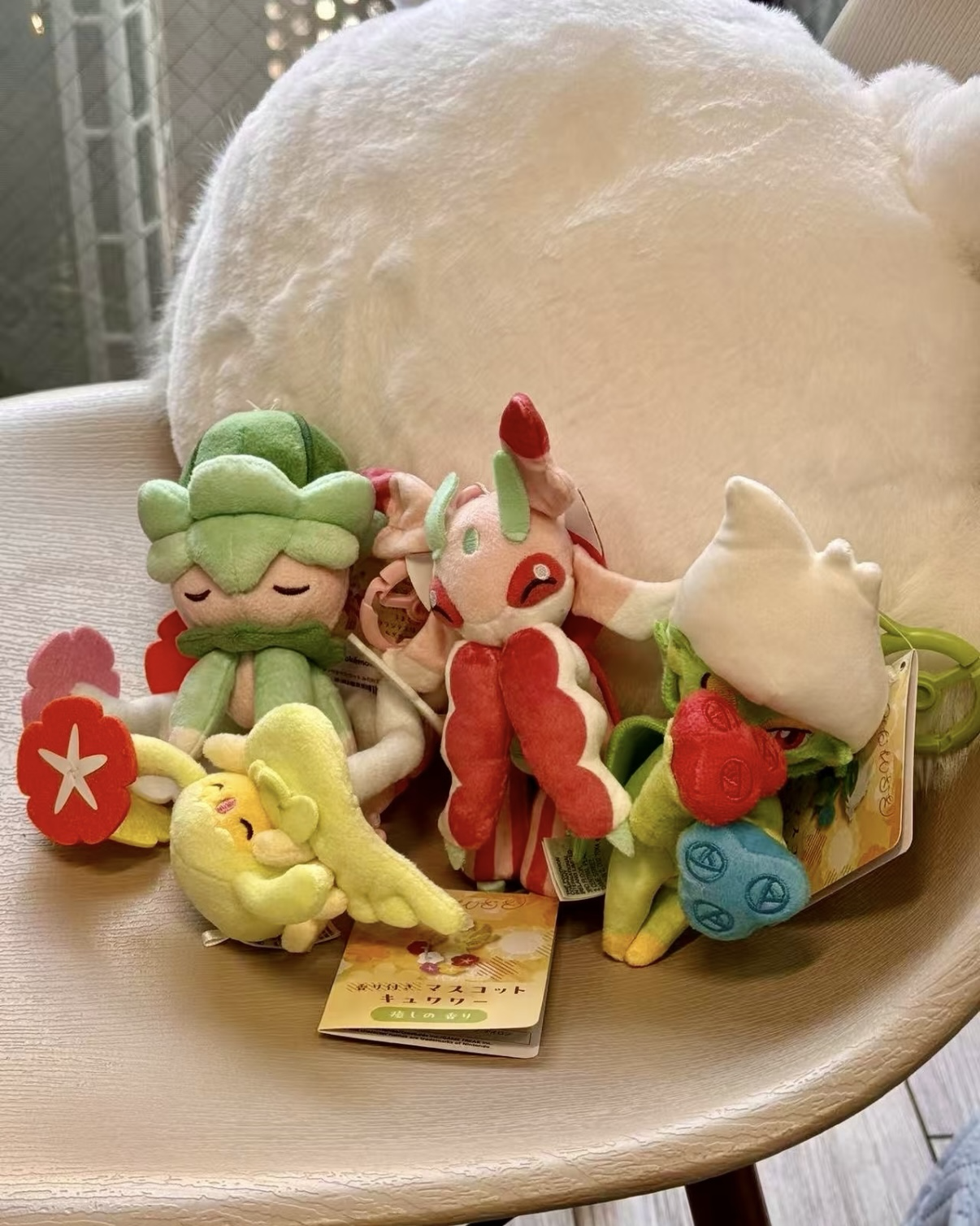 POKÉMON 寶可夢 百花繚繞系列 香薰娃娃 吊飾 掛件 鑰匙圈 共4款