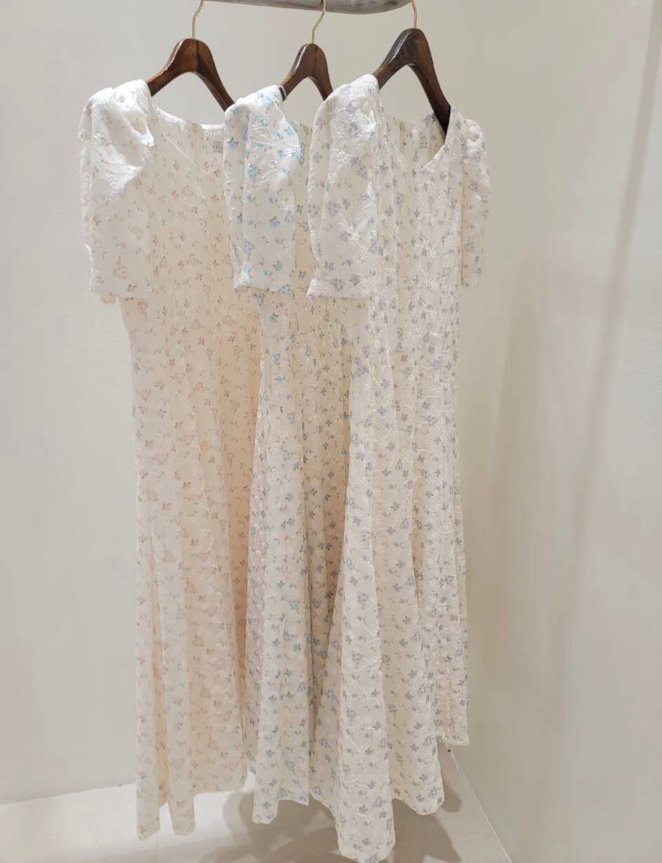 CT30 S:胸37 腰29 長47 M:胸39 腰31 長47  L:胸41 腰33 長47 $819 (一口價)