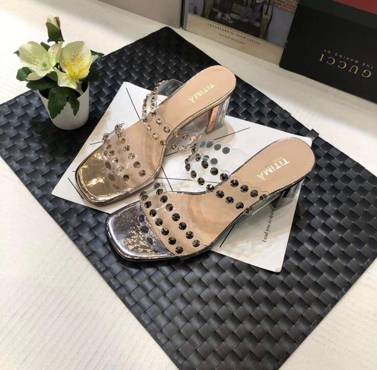 CT36 SIZE:225-245 6cm跟 正碼$539 (一口價)