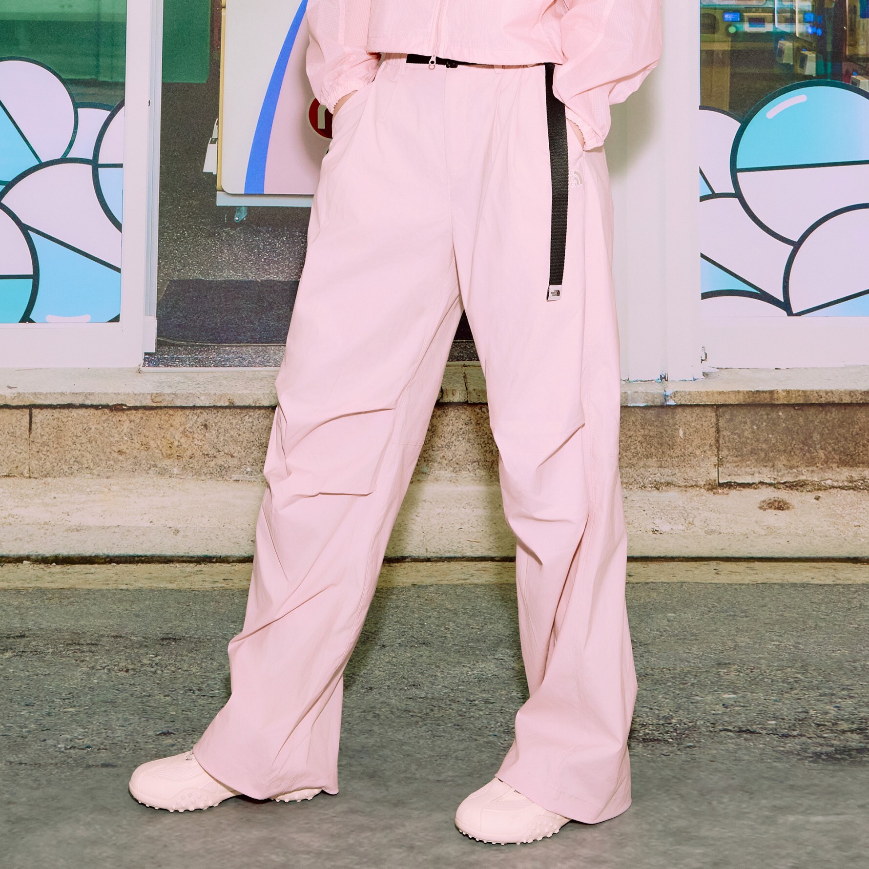 【代購】 THE NORTH FACE W'S SOMI 輕量機能降落傘長褲 NP6NS01 SOMI 同款