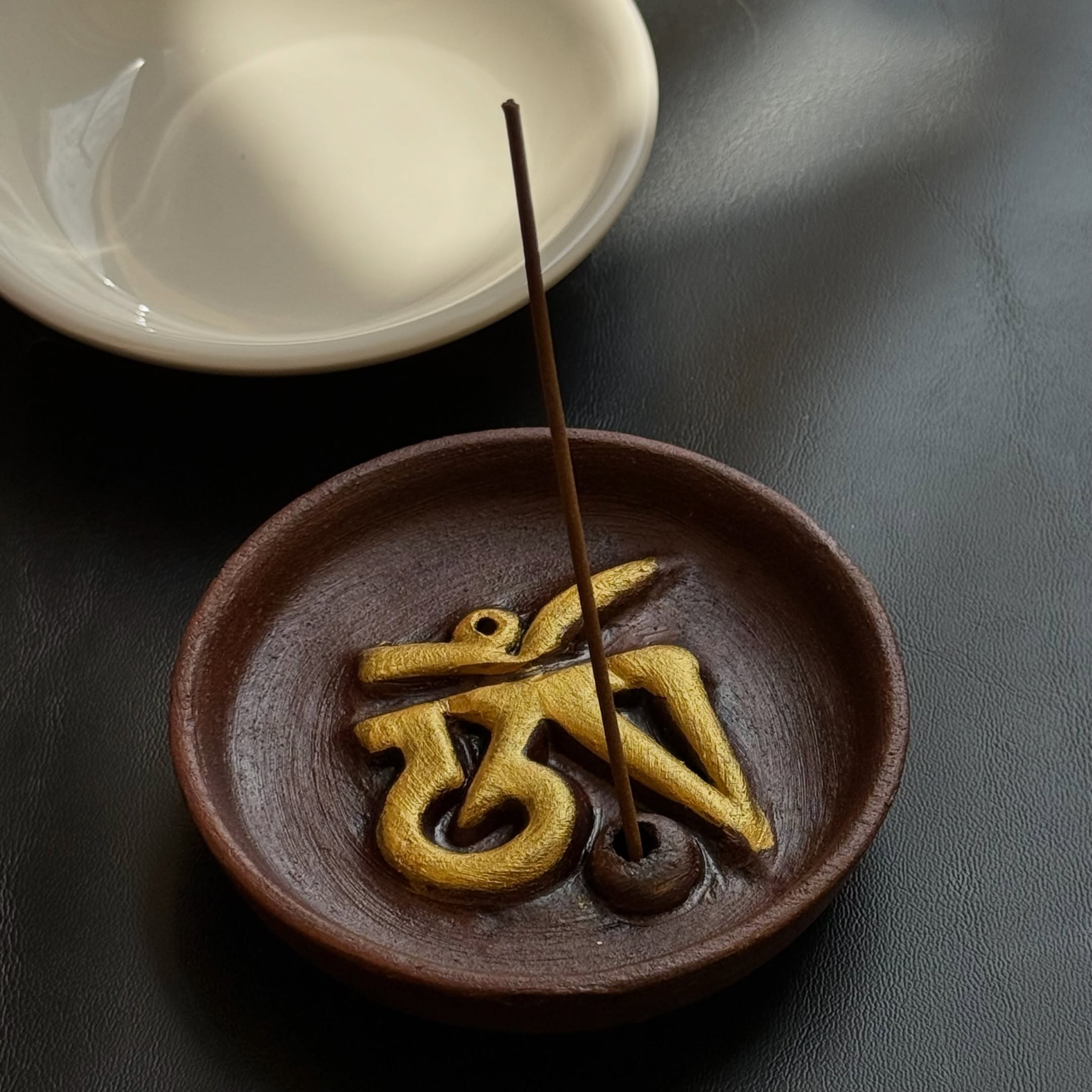 [原石] 嗡（Om） 陶製線香座