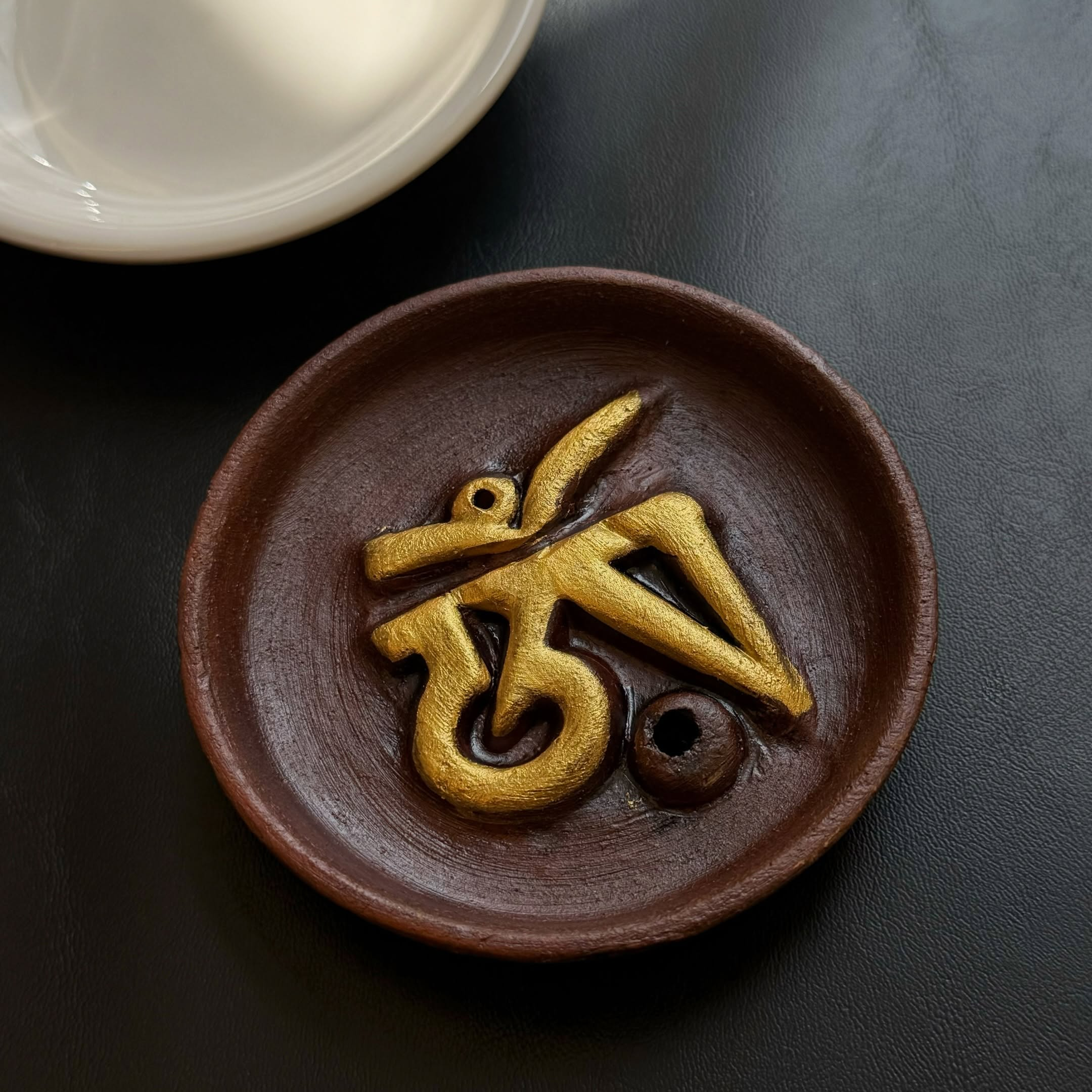 [原石] 嗡（Om） 陶製線香座